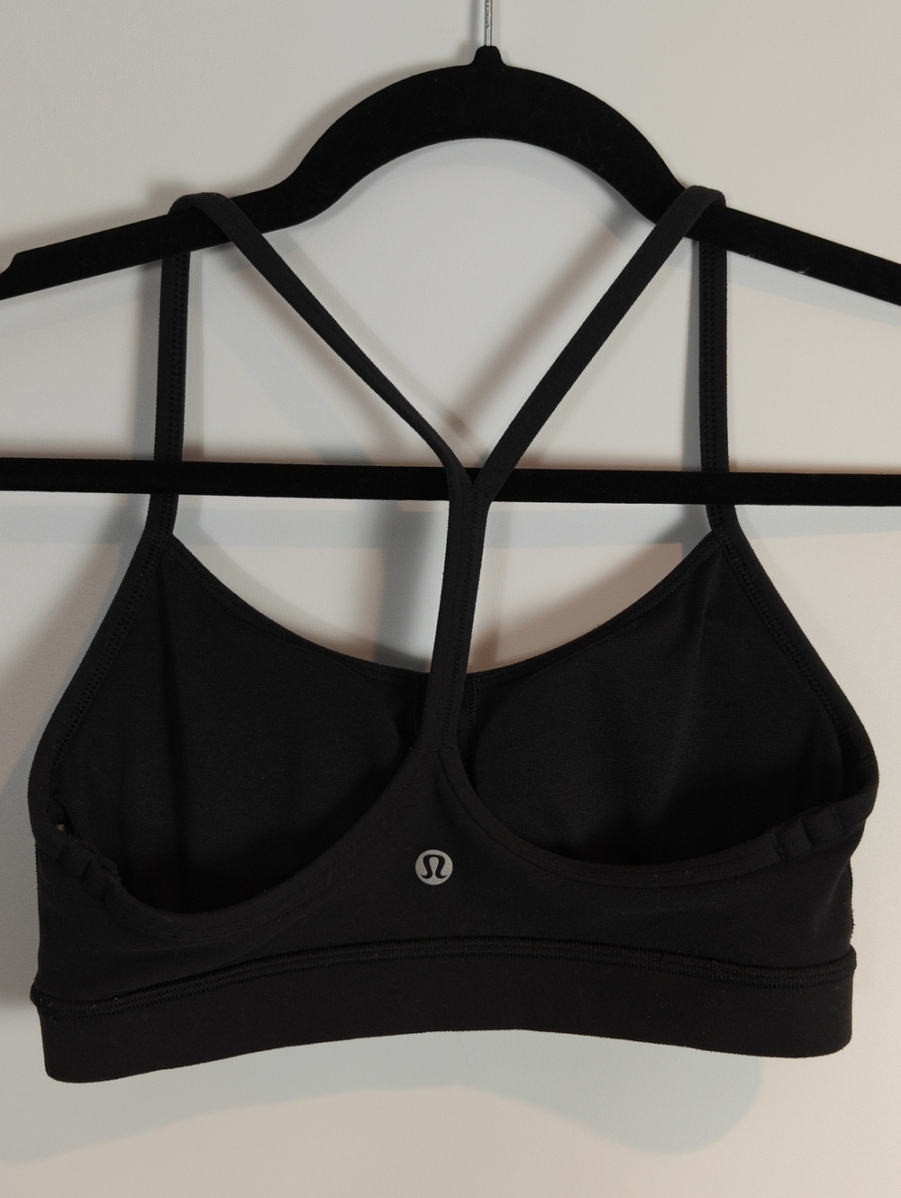 LULULEMON Flow Y Bra Nulu Light Support, B/C Cup in Black Size 4 - Picture 12 of 12